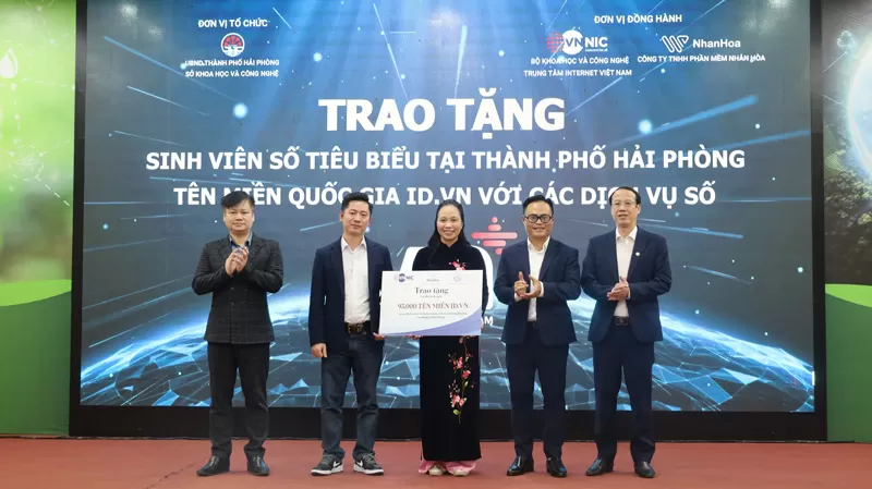 Web4s trao tặng thành phố Hải Phòng 200.000 website và các dịch vụ số