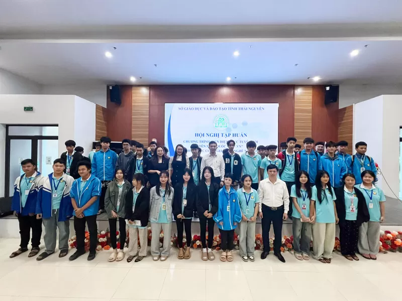 Web4s mang hành trang thương hiệu số đến HSSV Thái Nguyên